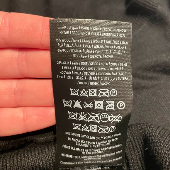 NWT Marciano Wool and Silk Black Tunic - XS - Picture 6 of 6